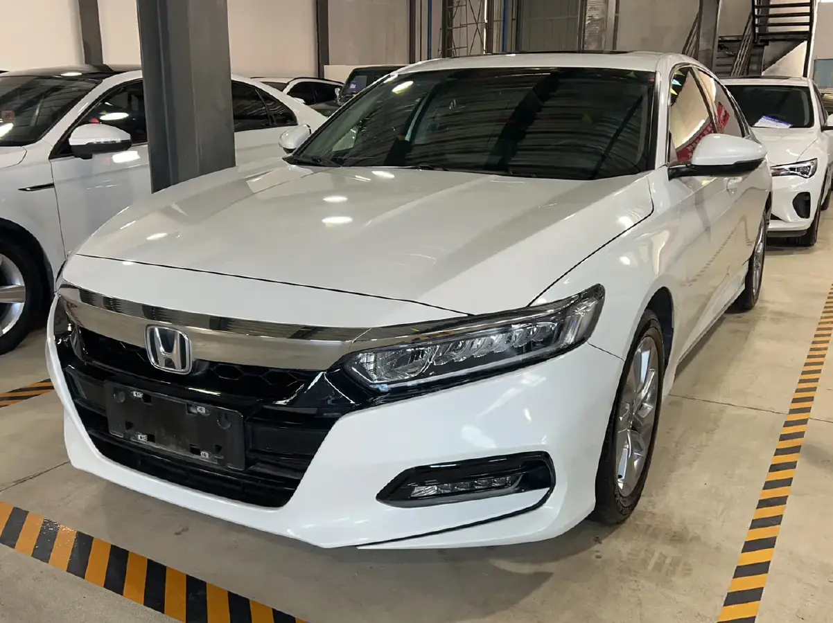 2018 Honda Accord 1.5T 194HP L4 CVT