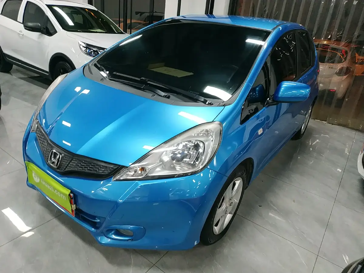 2011 Honda Fit 1.3L 99HP L4 5AT
