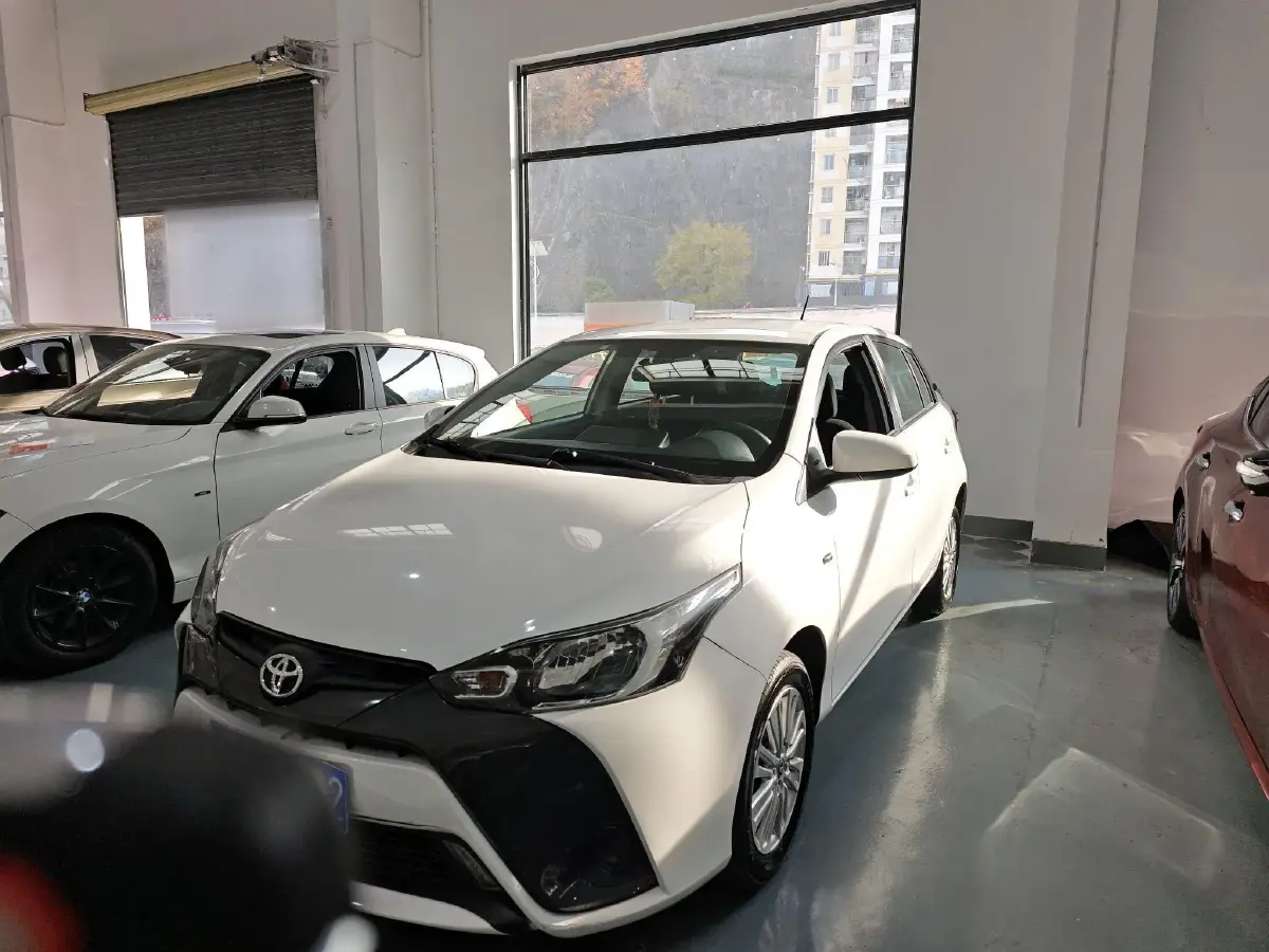 2016 Toyota Yaris L 1.5L 107HP L4 CVT