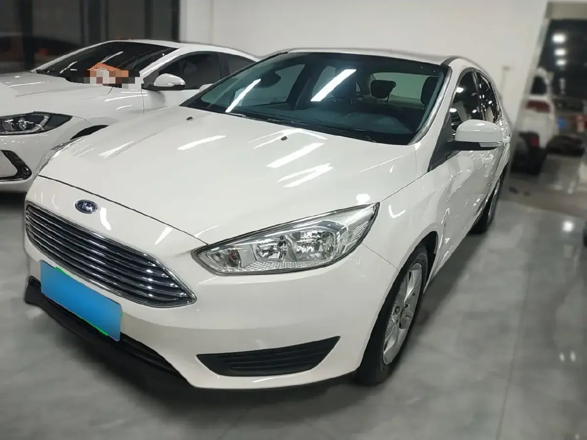 2018 Ford Focus 1.6L 125HP L4 6DCT