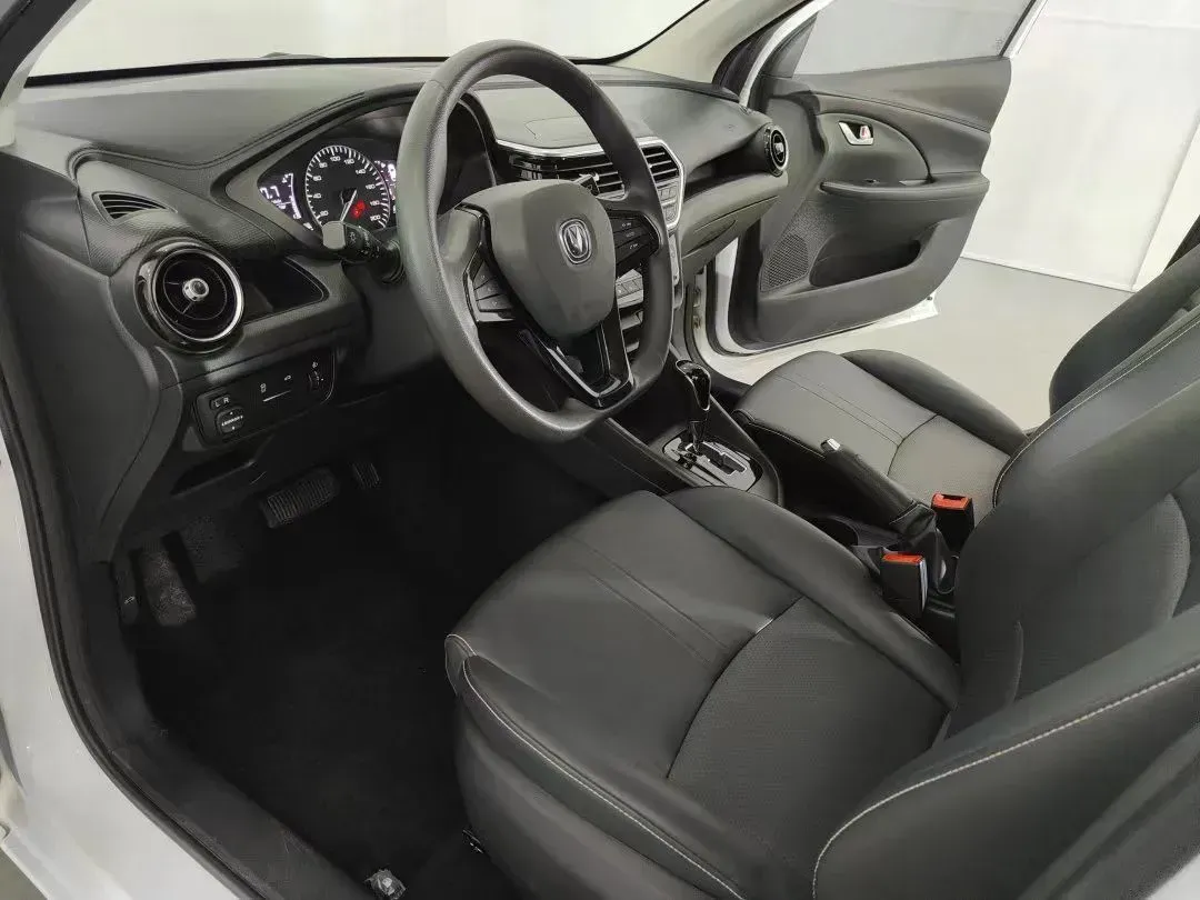 2019 ChangAn Alsvin 1.5L 107HP L4 5DCT,autocango,china used car exporter,china ev exporter,chinese used car exporter,chinese used ev exporter