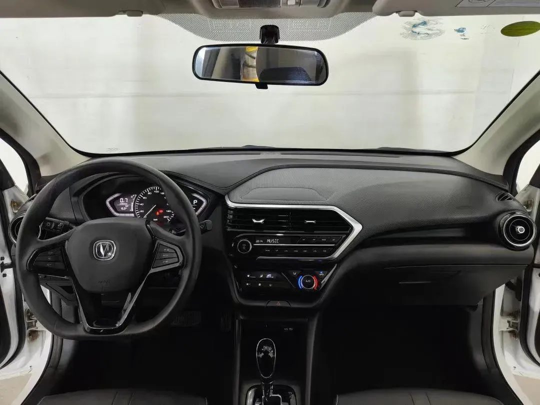 2019 ChangAn Alsvin 1.5L 107HP L4 5DCT,autocango,china used car exporter,china ev exporter,chinese used car exporter,chinese used ev exporter