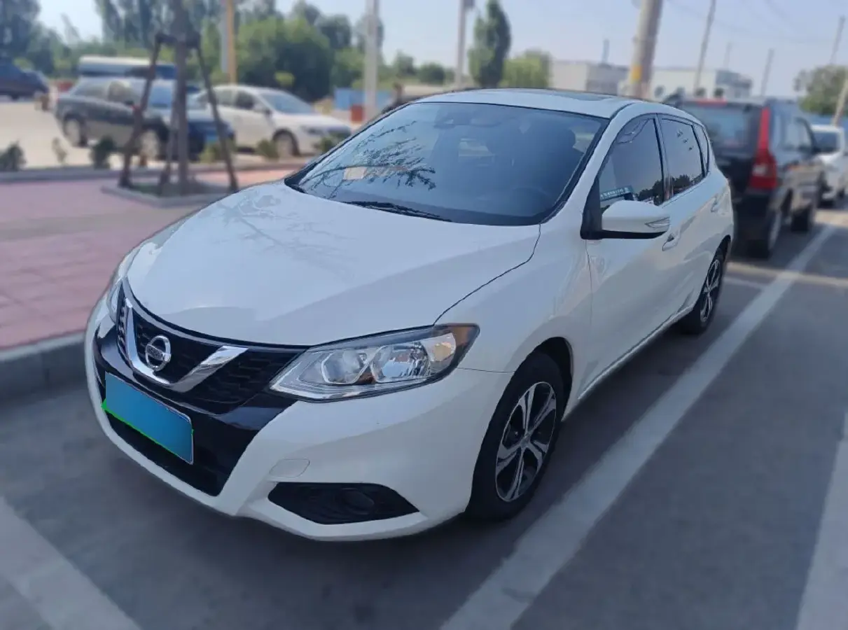 2016 Nissan Tiida 1.6L 126HP L4 CVT