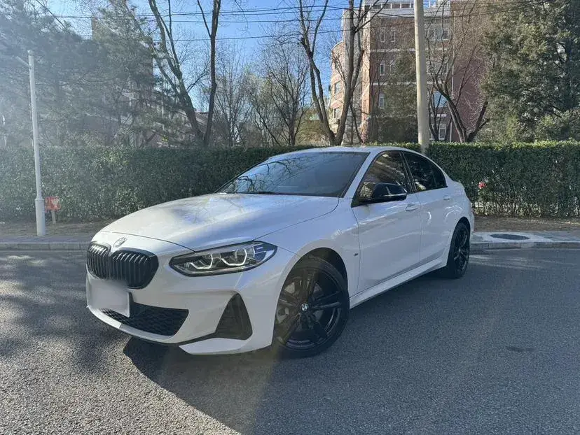 2023 BMW 1 Series 2.0T 178HP L4 7DCT