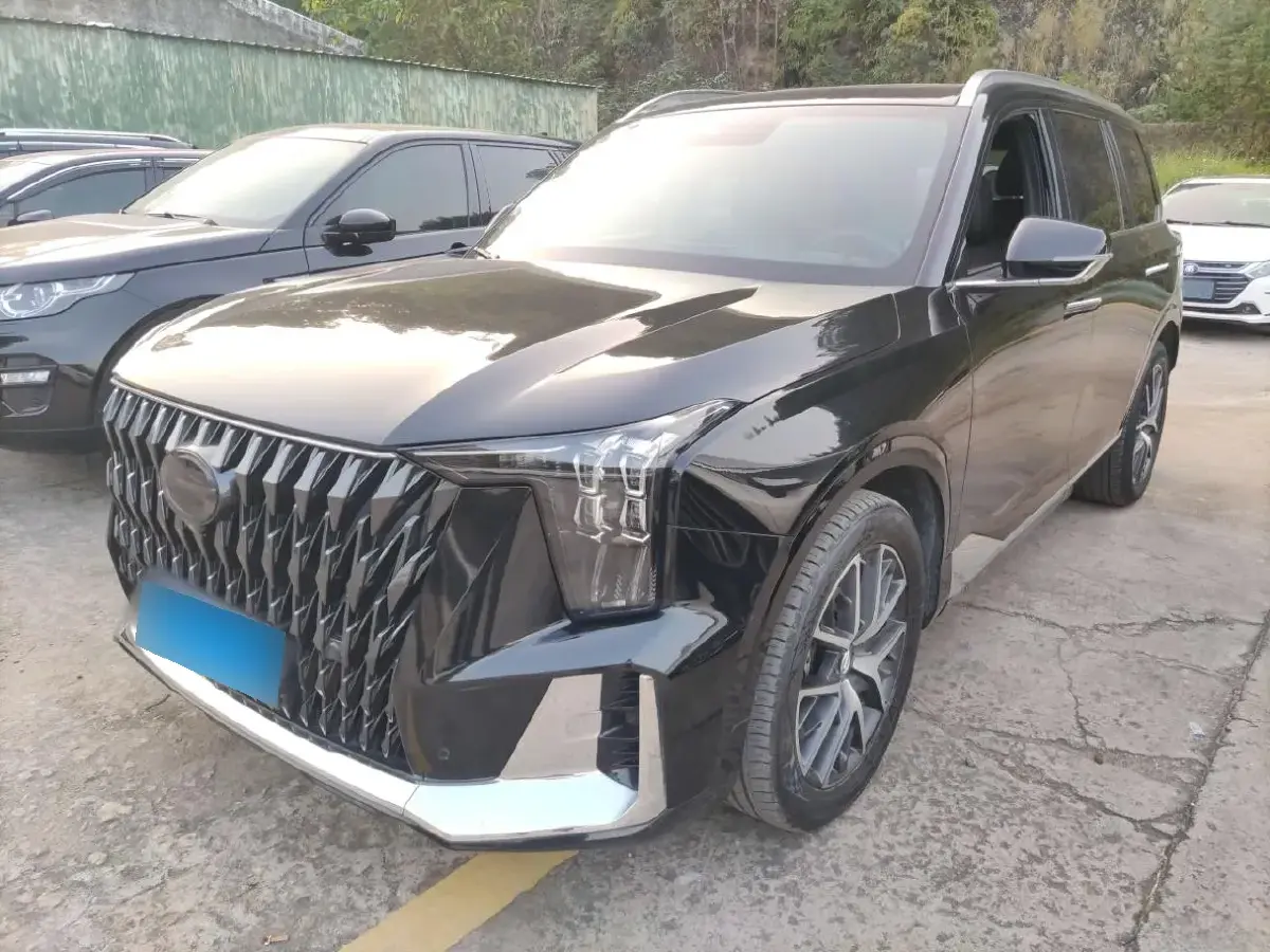 2022 GAC Trumpchi GS8 2.0T 190HP L4 E-CVT Hybrid