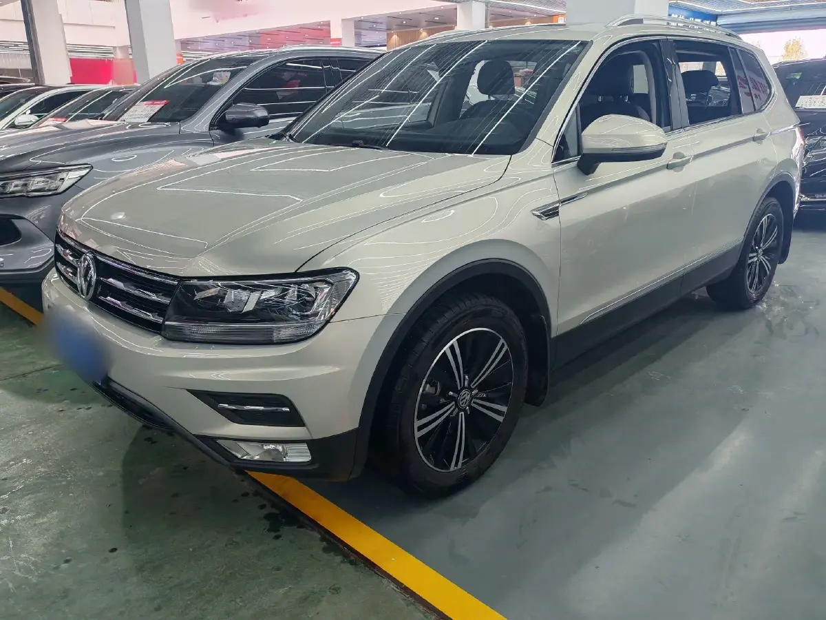2019 Volkswagen Tiguan L 2.0T 186HP L4 7DCT