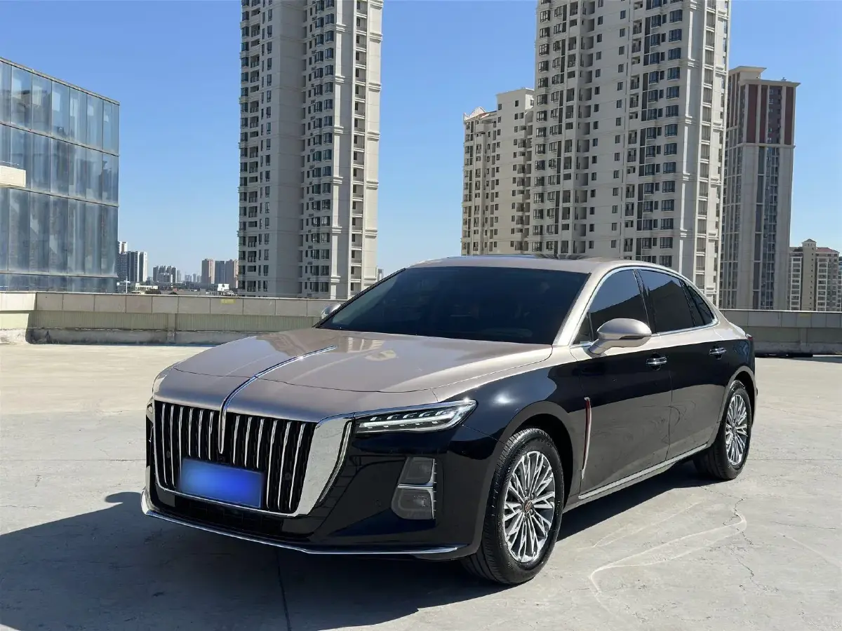2024 HongQi H5 2.0T 224HP L4 8AT