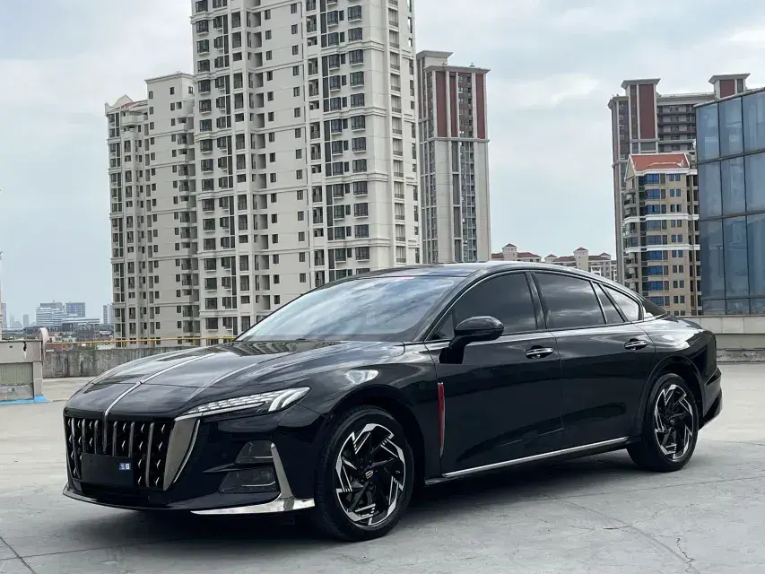 2023 HongQi H6 2.0T 224HP L4 8AT