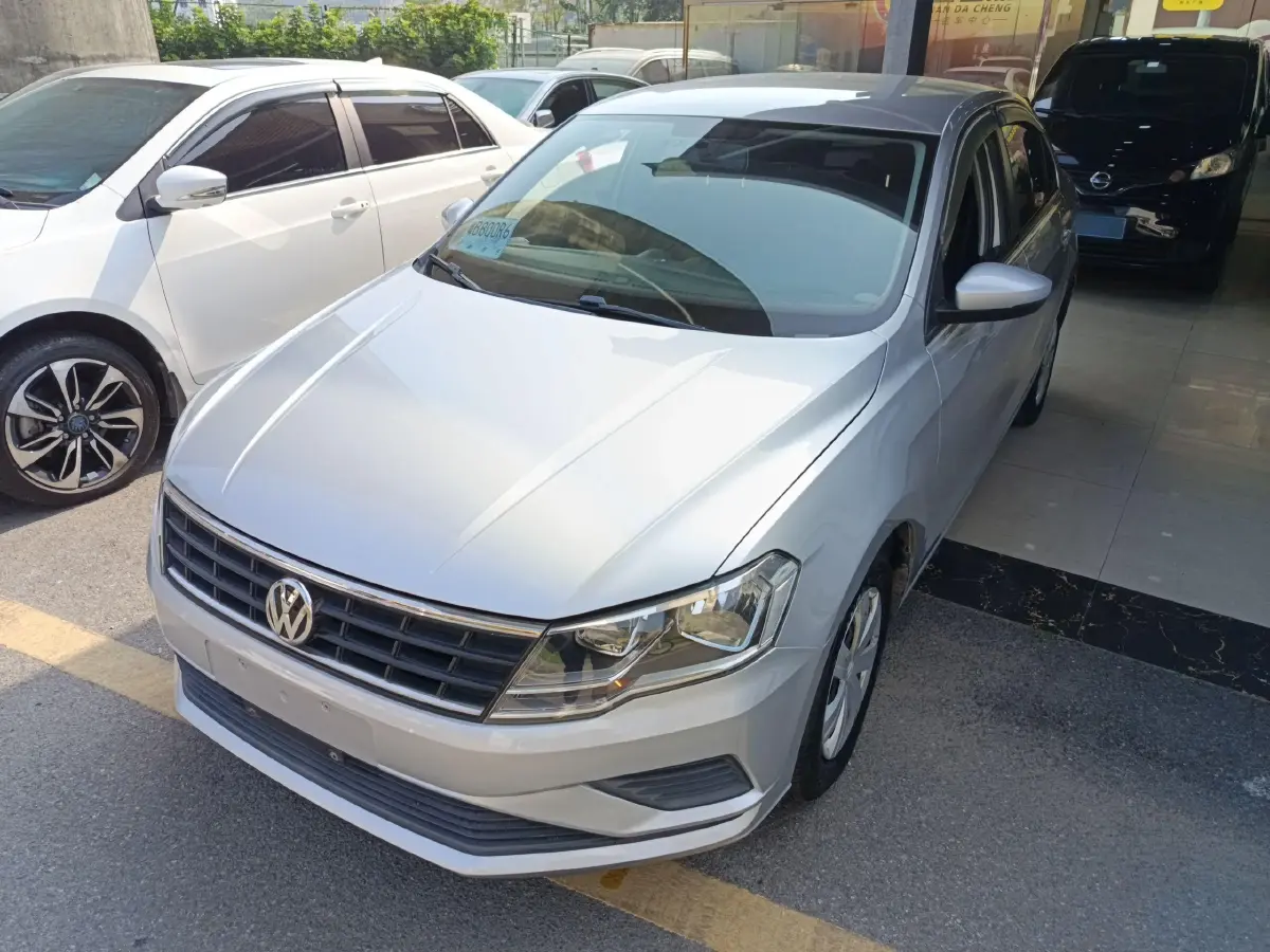 2017 Volkswagen Jetta 1.5L 110HP L4 5MT