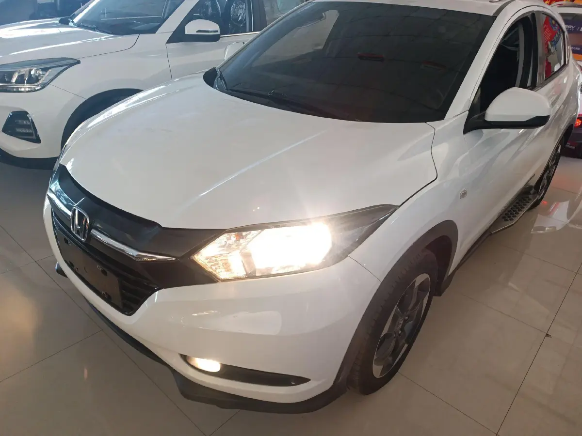 2016 Honda Vezel 1.8L 136HP L4 CVT