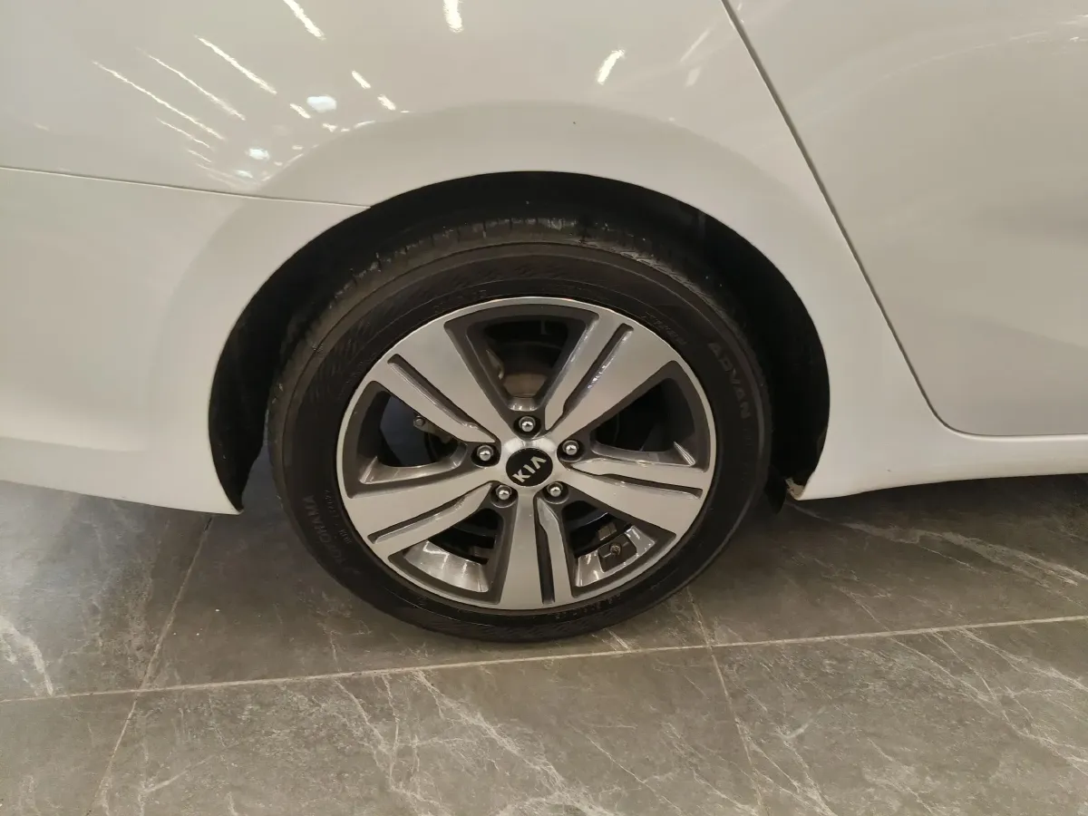 2017 Kia Cachet 1.8L 143HP L4 6AT,autocango,china used car exporter,china ev exporter,chinese used car exporter,chinese used ev exporter