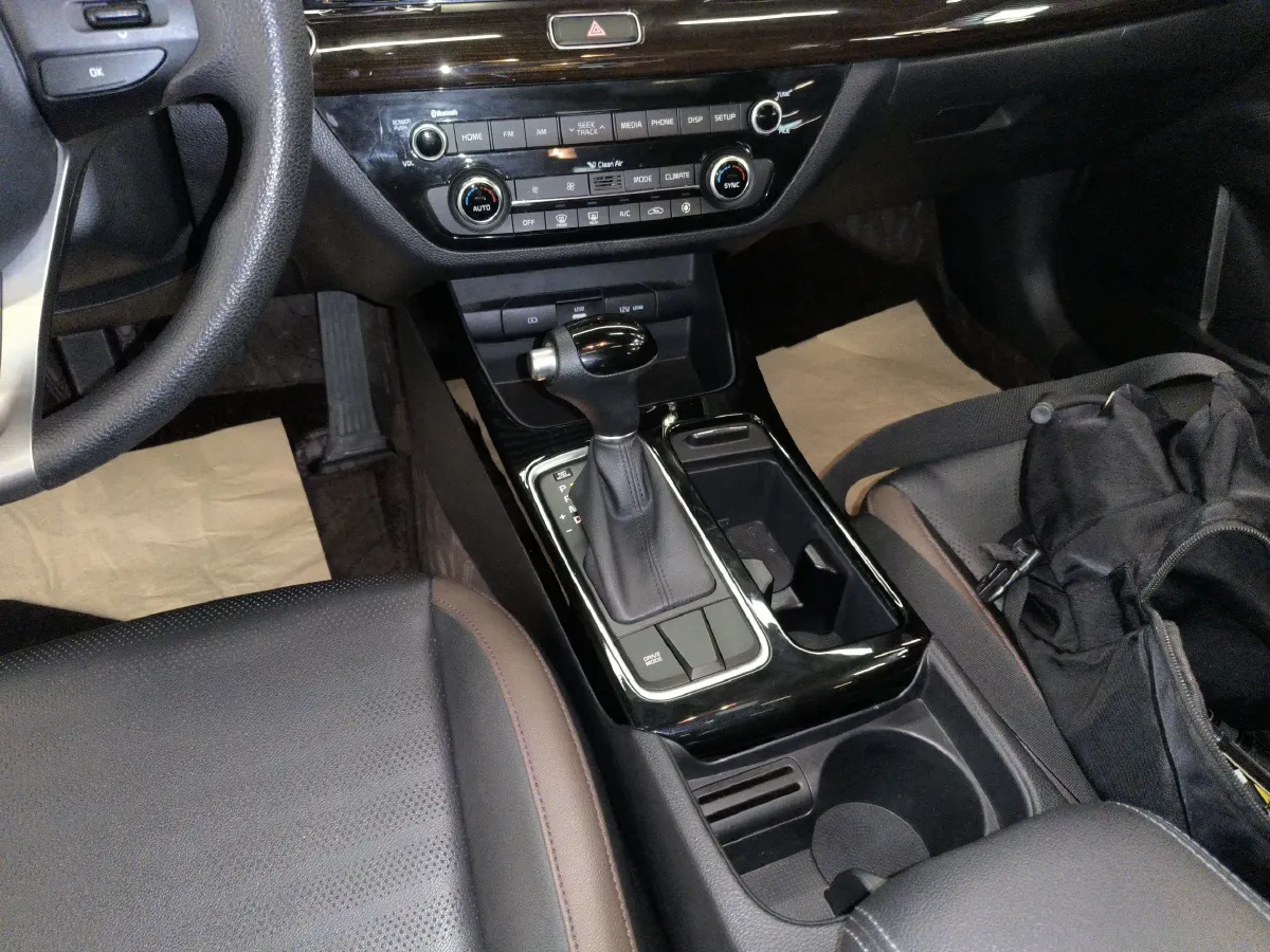 2017 Kia Cachet 1.8L 143HP L4 6AT,autocango,china used car exporter,china ev exporter,chinese used car exporter,chinese used ev exporter