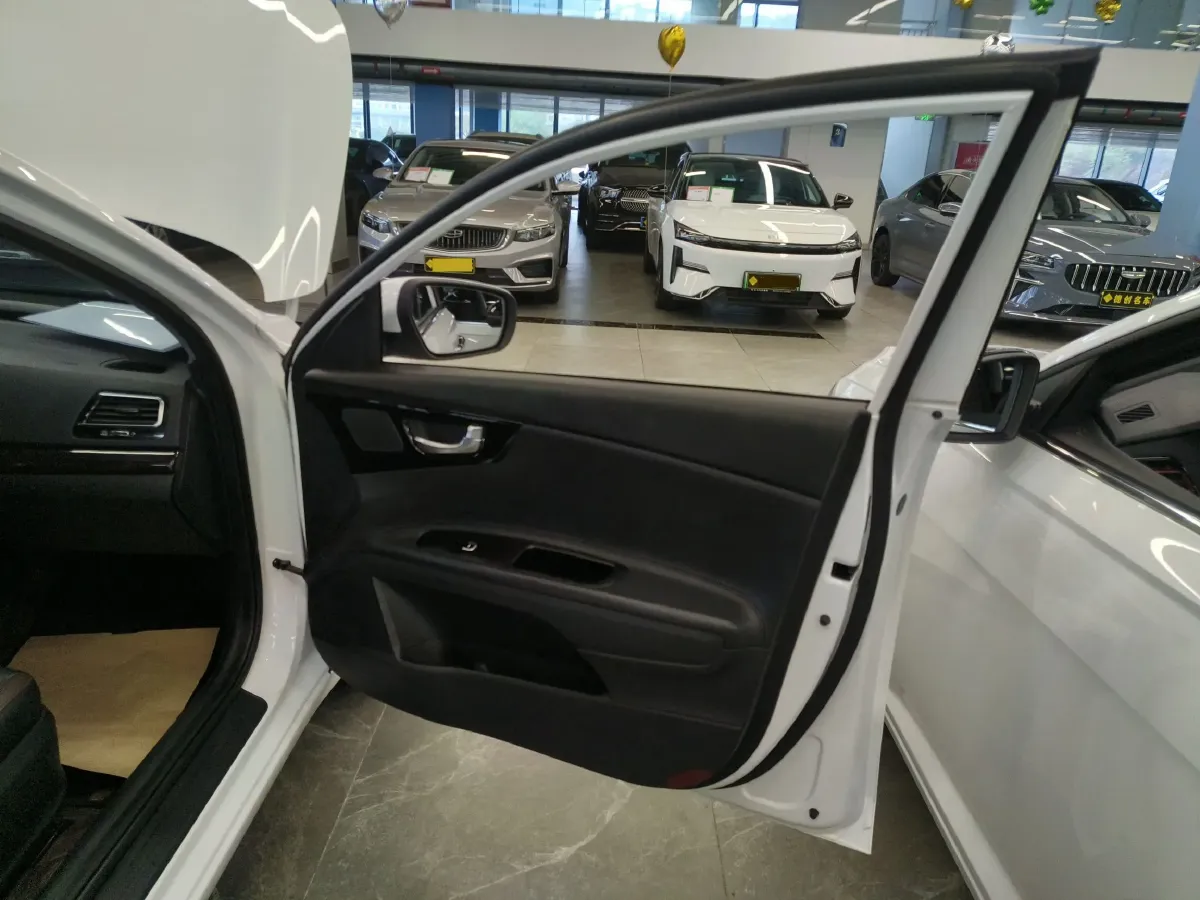 2017 Kia Cachet 1.8L 143HP L4 6AT,autocango,china used car exporter,china ev exporter,chinese used car exporter,chinese used ev exporter