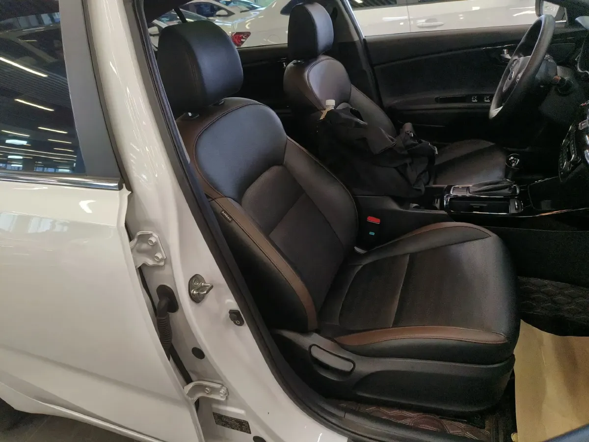 2017 Kia Cachet 1.8L 143HP L4 6AT,autocango,china used car exporter,china ev exporter,chinese used car exporter,chinese used ev exporter