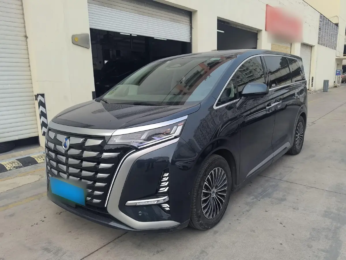 2022 Denza D9 1.5T 139HP L4 E-CVT PHEV 40.06KWH