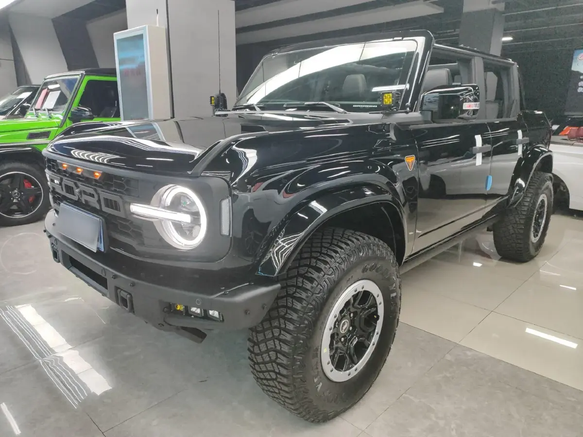 2024 Ford Bronco 2.3T 275HP L4 10AT