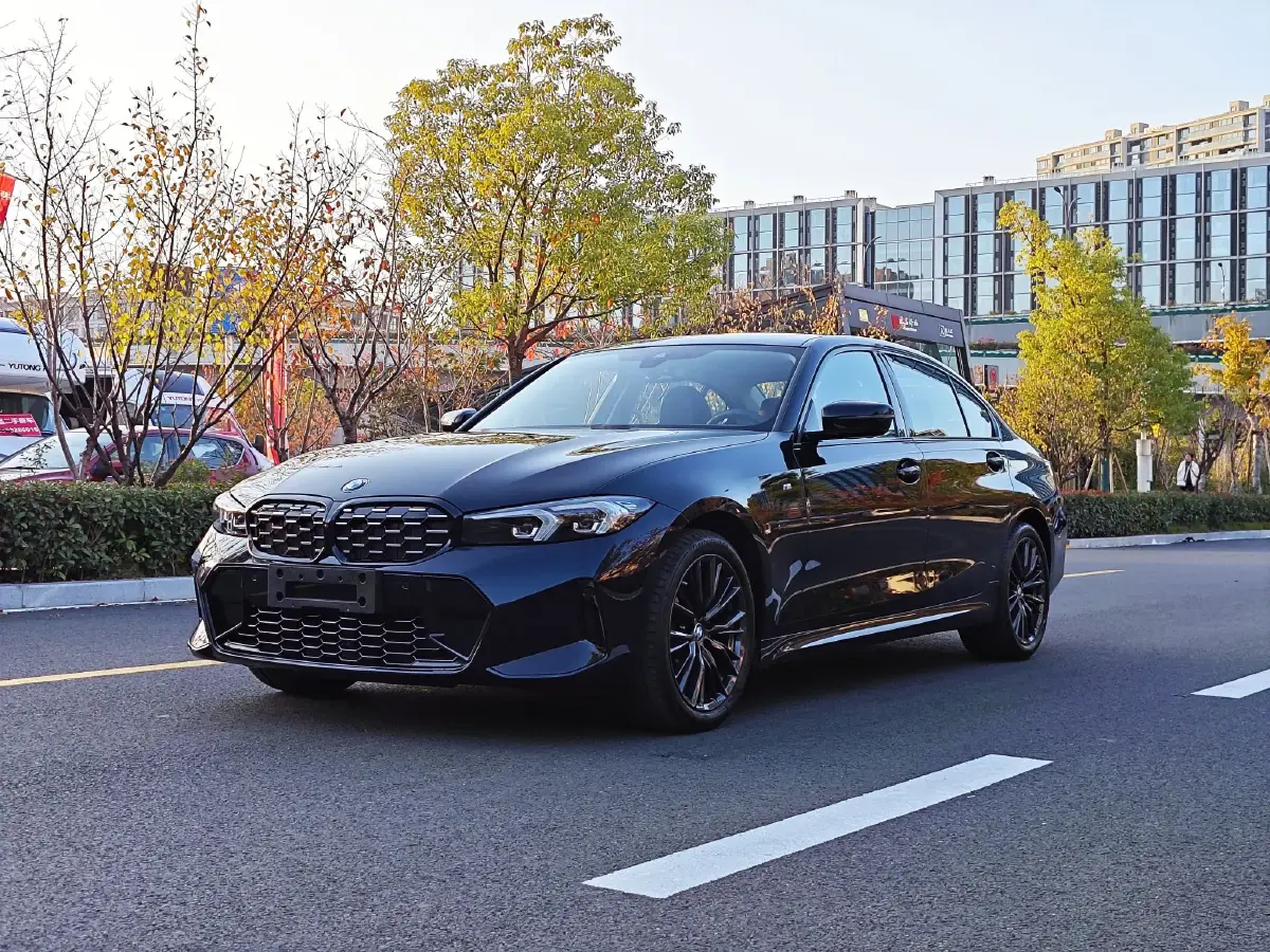 2023 BMW 3 Series 2.0T 184HP L4 8AT