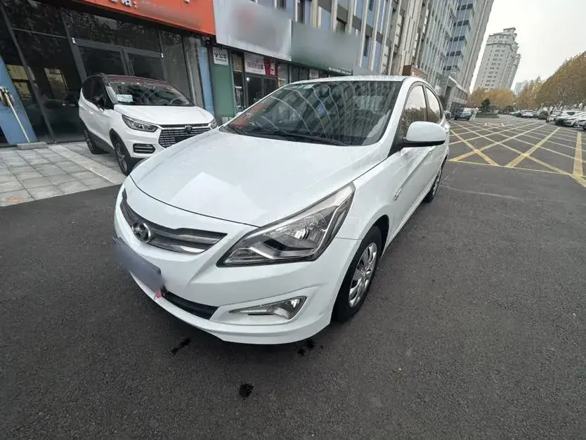 2014 Hyundai Reina 1.4L 107HP L4 5MT