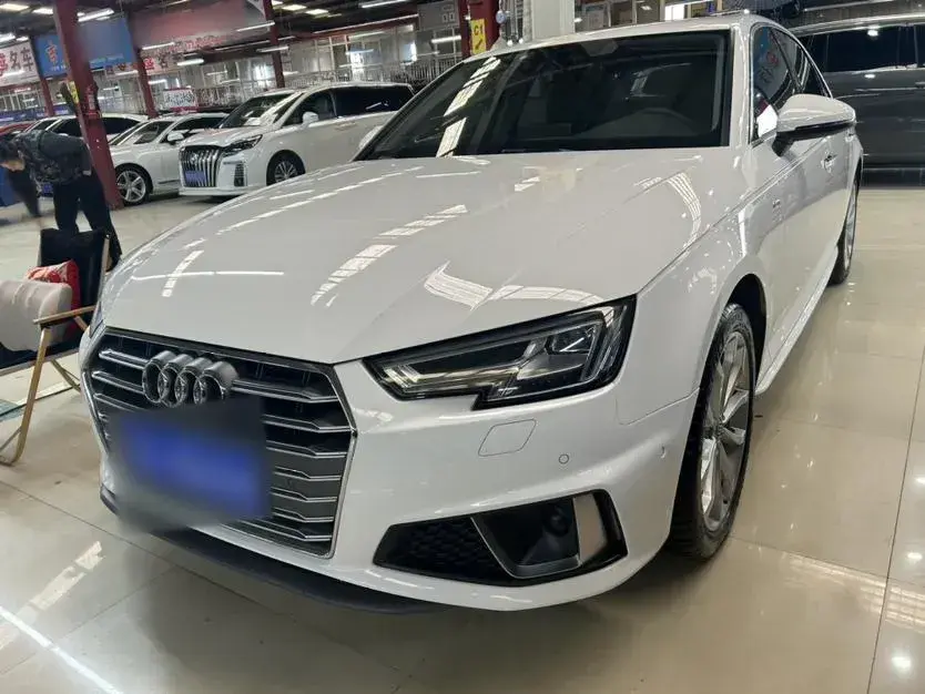 2019 Audi A4L 2.0T 190HP L4 7DCT