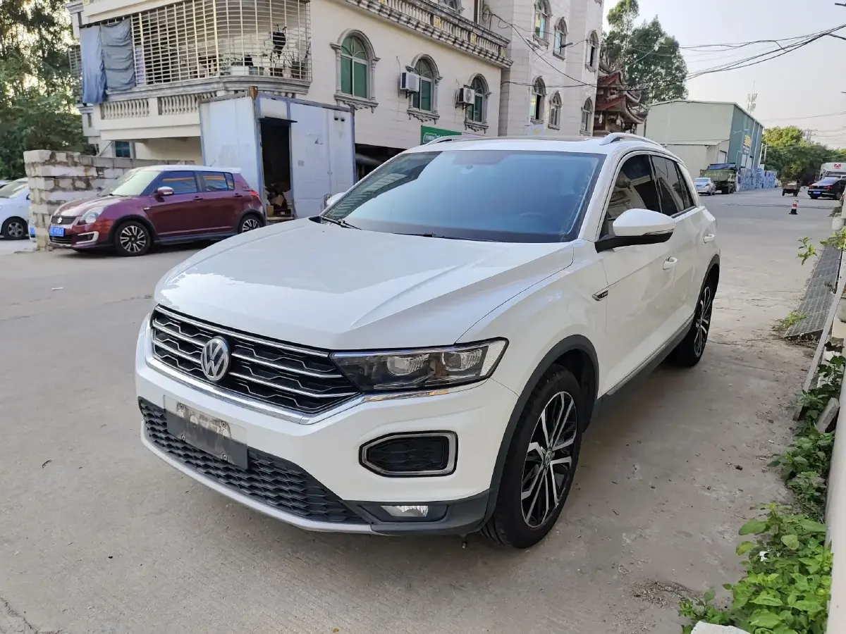 2019 Volkswagen T-Roc 1.4T 150HP L4 7DCT