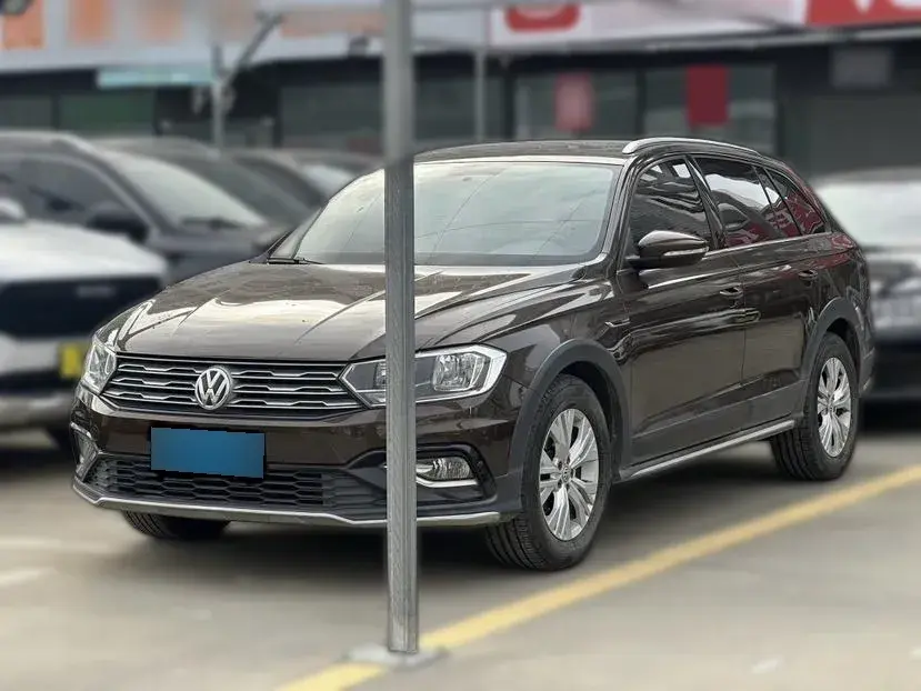 2017 Volkswagen C-Trek 1.6L 110HP L4 6AT