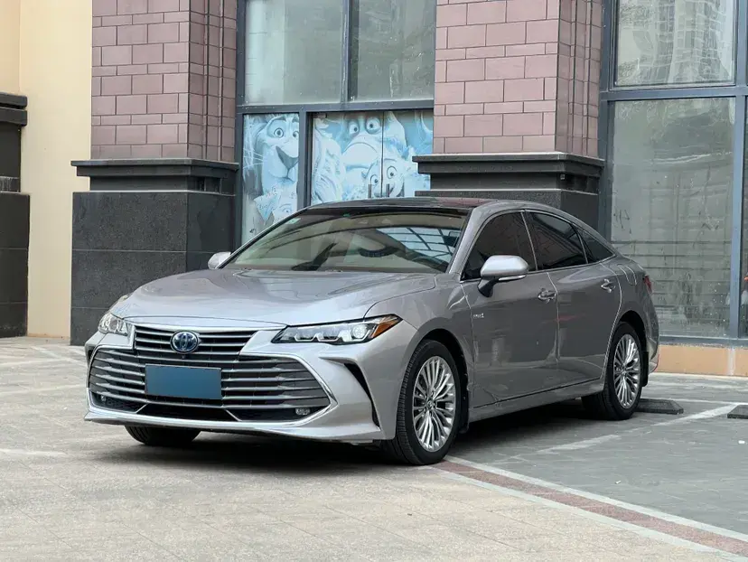 2019 Toyota Avalon 2.5L 178HP L4 E-CVT Hybrid