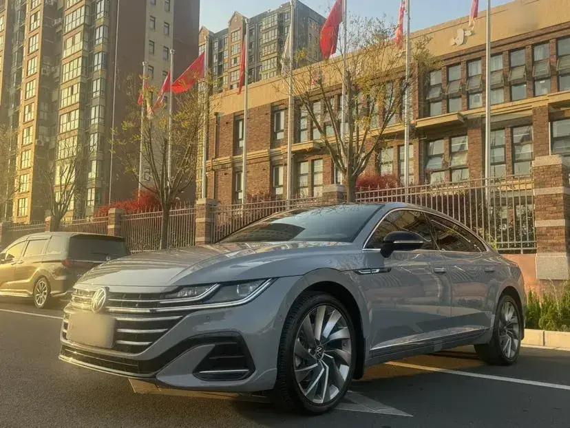 2021 Volkswagen CC 2.0T 220HP L4 7DCT