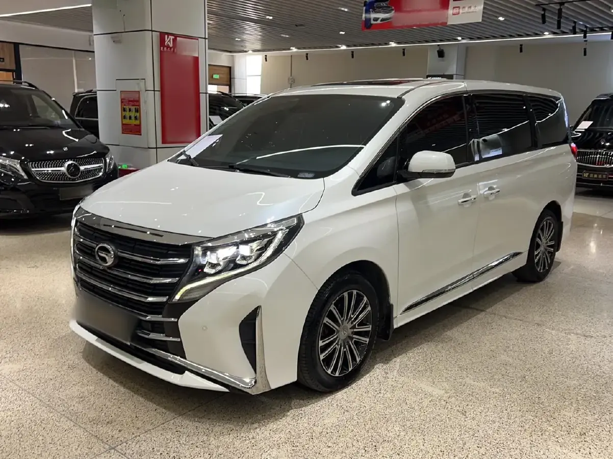 2021 GAC Trumpchi M8 2.0T 252HP L4 8AT