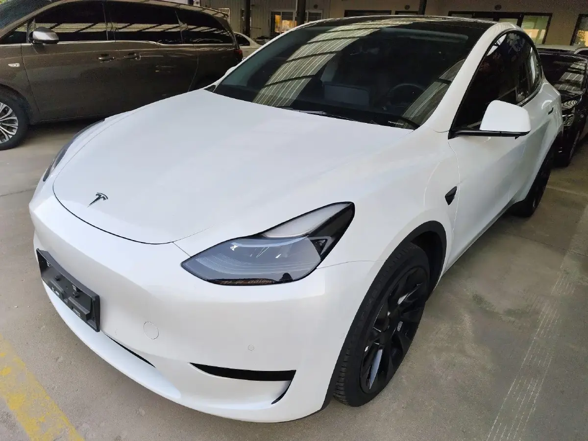 2022 Tesla Model Y BEV 60KWH