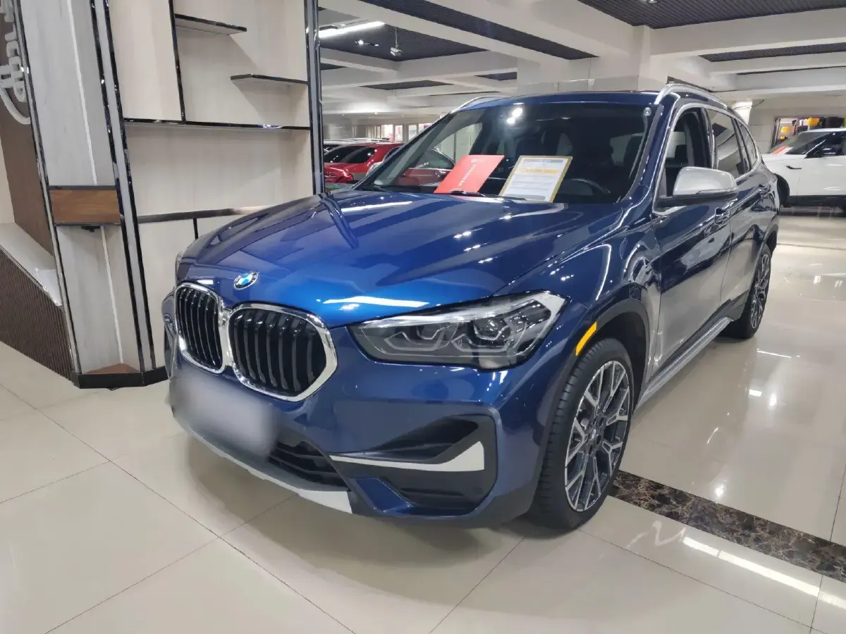 2022 BMW X1 2.0T 192HP L4 8AT