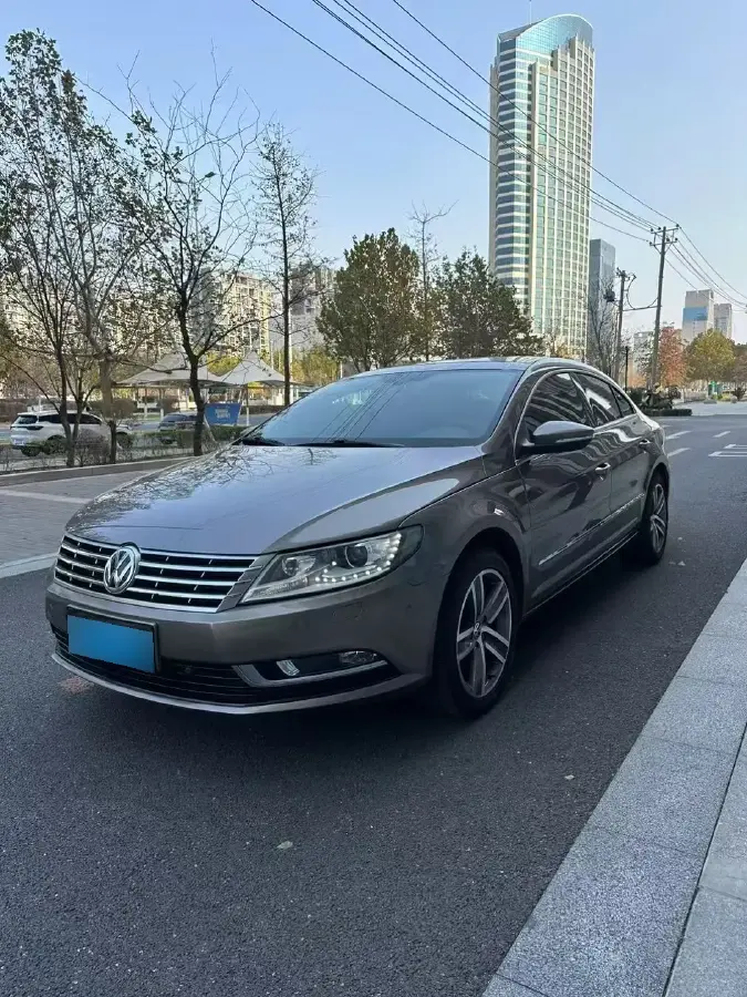 2013 Volkswagen CC 2.0T 200HP L4 6DCT