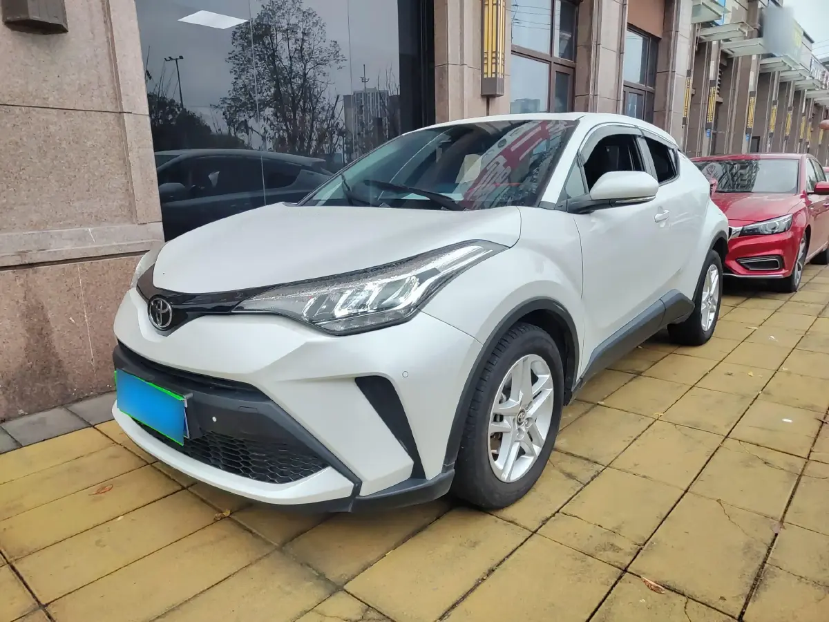 2021 Toyota C-HR 2.0L 171HP L4 CVT