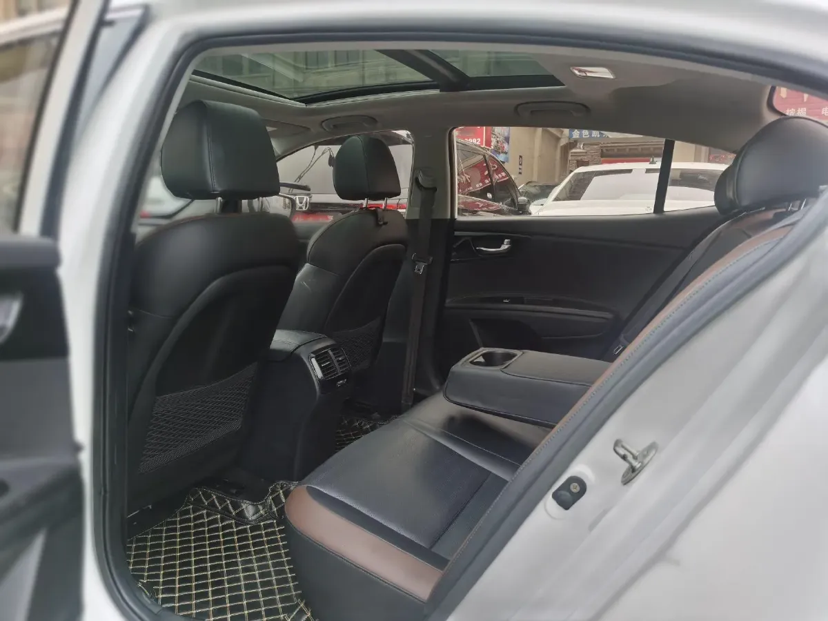 2017 Kia Cachet 1.8L 143HP L4 6AT,autocango,china used car exporter,china ev exporter,chinese used car exporter,chinese used ev exporter