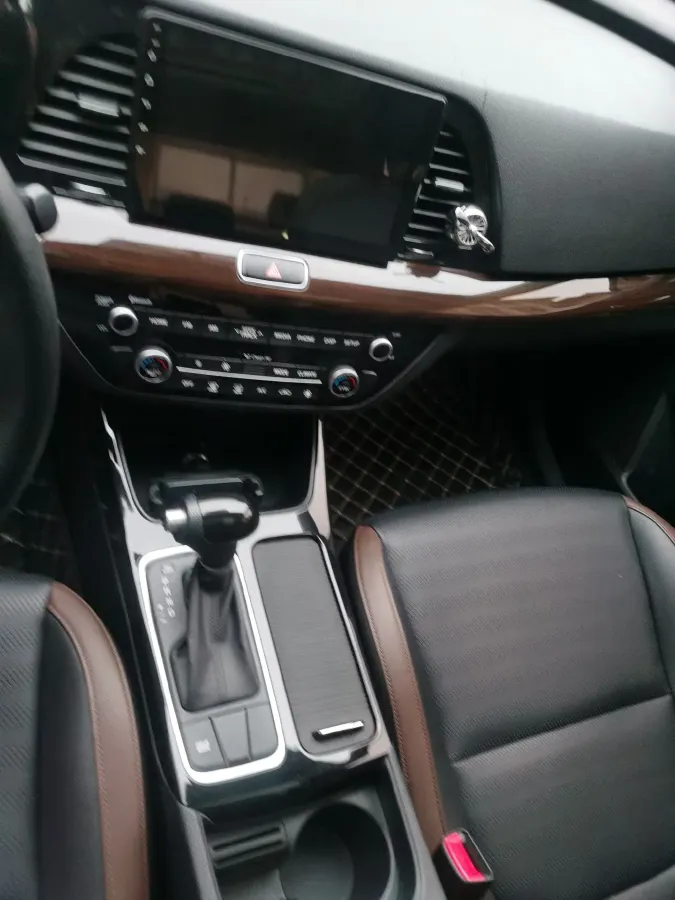 2017 Kia Cachet 1.8L 143HP L4 6AT,autocango,china used car exporter,china ev exporter,chinese used car exporter,chinese used ev exporter