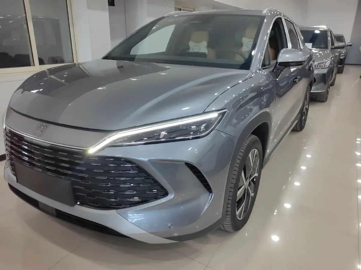 2024 BYD SongL DM-i 1.5L 101HP L4 E-CVT PHEV 26.6KWH