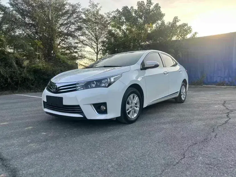 2014 Toyota Corolla 1.6L 122HP L4 CVT