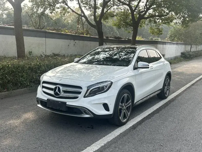 2015 Mercedes-Benz GLA Class 2.0T 184HP L4 7DCT