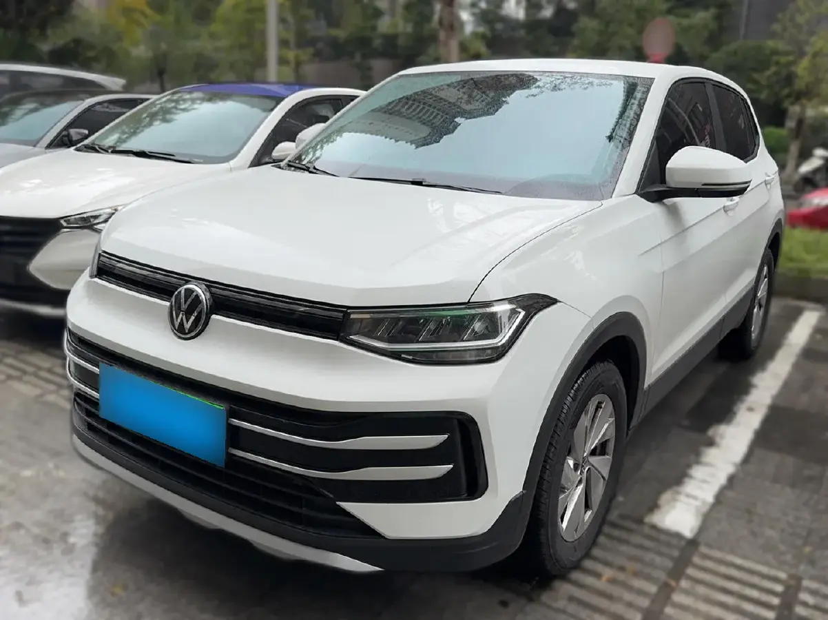 2025 Volkswagen Tharu 1.5L 110HP L4 6AT