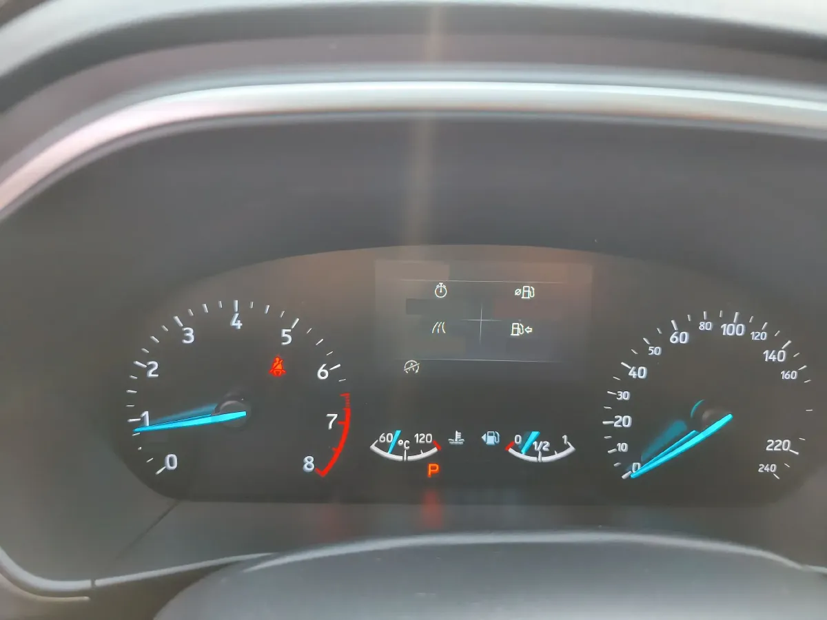 2020 Ford Focus Active 1.5T 174HP L3 8AT,autocango,china used car exporter,china ev exporter,chinese used car exporter,chinese used ev exporter