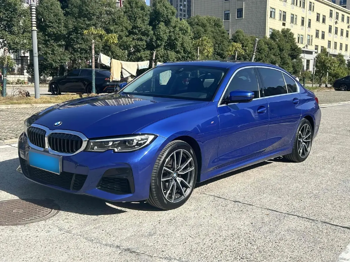 2022 BMW 3 Series 2.0T 184HP L4 8AT