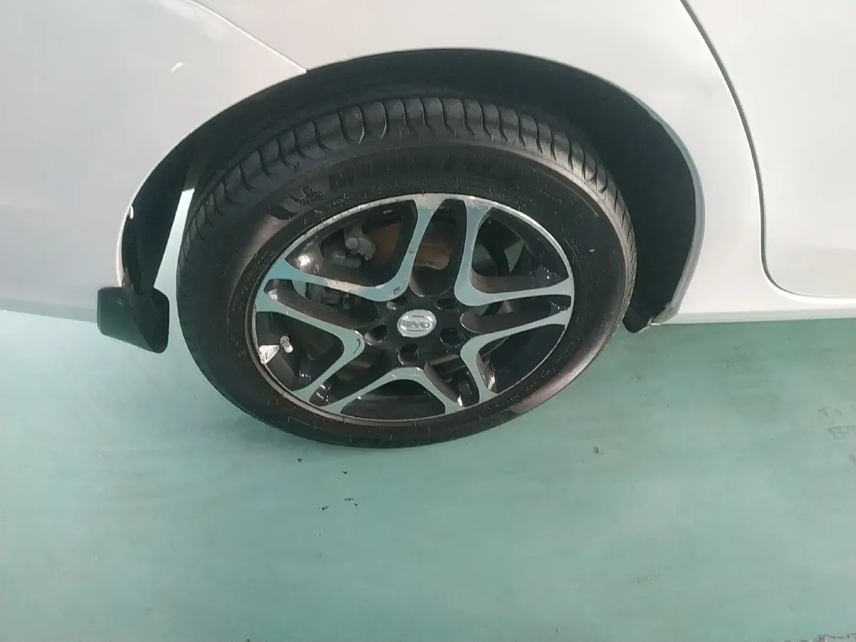 2014 BYD G5 1.5T 154HP L4 6DCT,autocango,china used car exporter,china ev exporter,chinese used car exporter,chinese used ev exporter