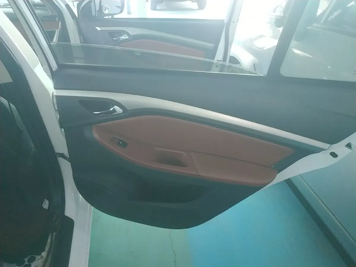 2014 BYD G5 1.5T 154HP L4 6DCT,autocango,china used car exporter,china ev exporter,chinese used car exporter,chinese used ev exporter