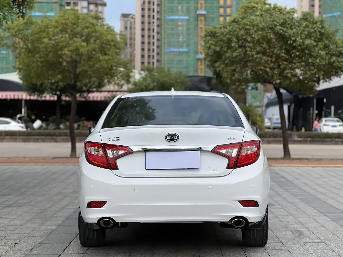 2014 BYD G5 1.5T 154HP L4 6DCT,autocango,china used car exporter,china ev exporter,chinese used car exporter,chinese used ev exporter