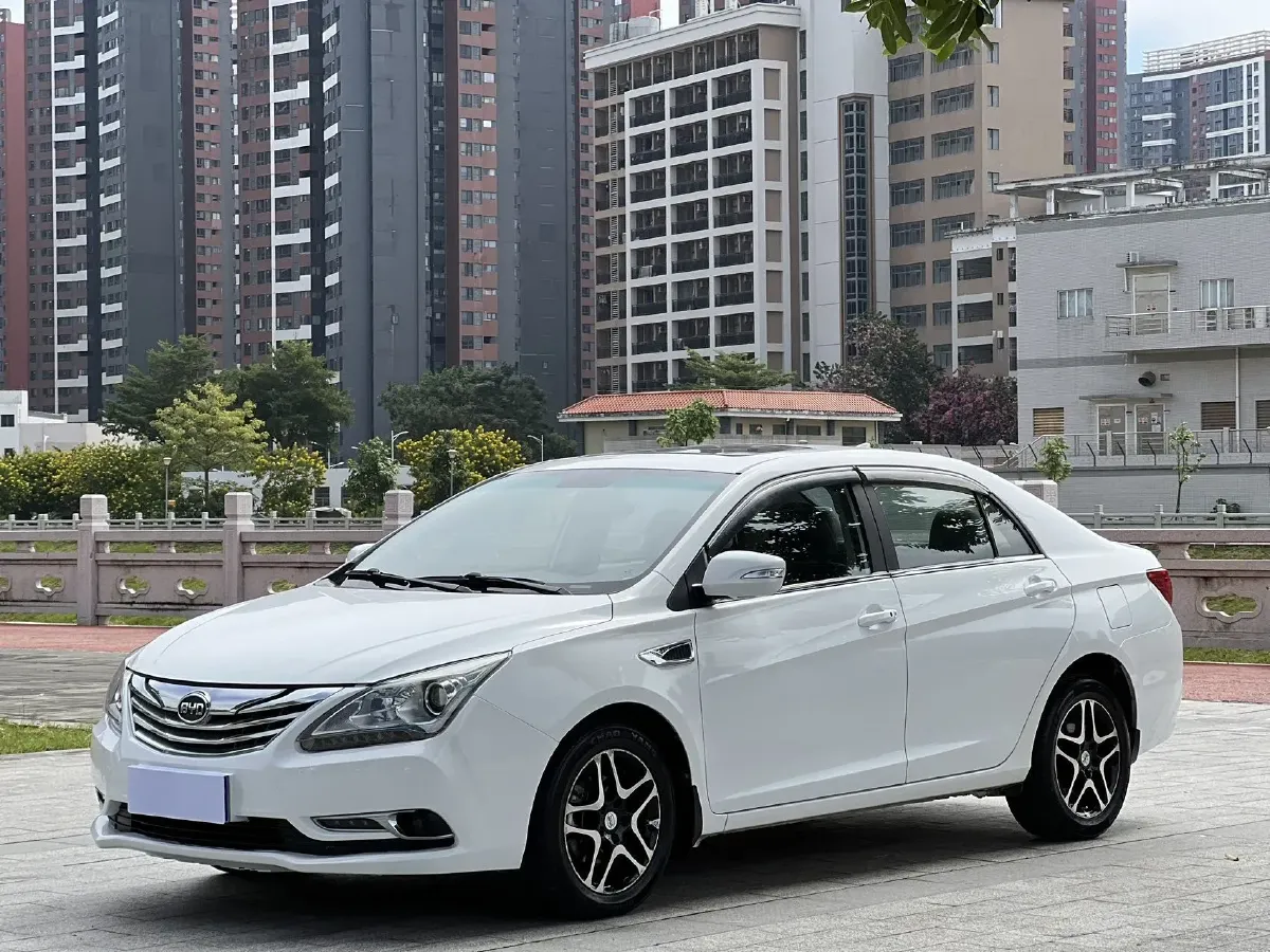 2014 BYD G5 1.5T 154HP L4 6DCT,autocango,china used car exporter,china ev exporter,chinese used car exporter,chinese used ev exporter