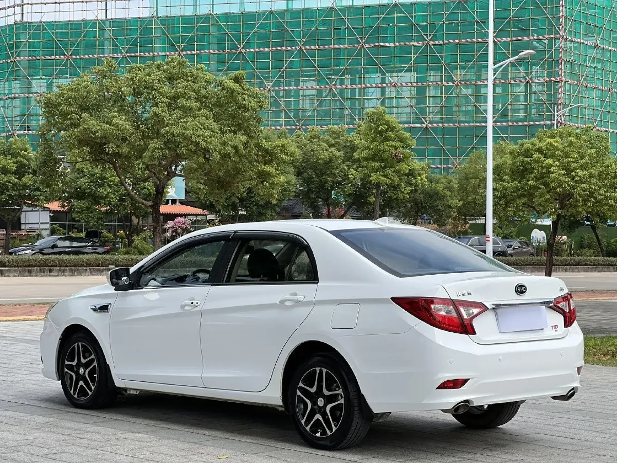 2014 BYD G5 1.5T 154HP L4 6DCT,autocango,china used car exporter,china ev exporter,chinese used car exporter,chinese used ev exporter