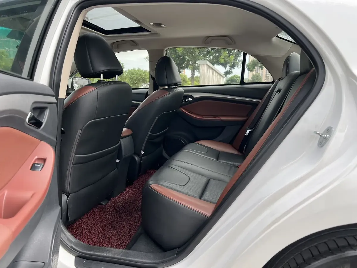 2014 BYD G5 1.5T 154HP L4 6DCT,autocango,china used car exporter,china ev exporter,chinese used car exporter,chinese used ev exporter