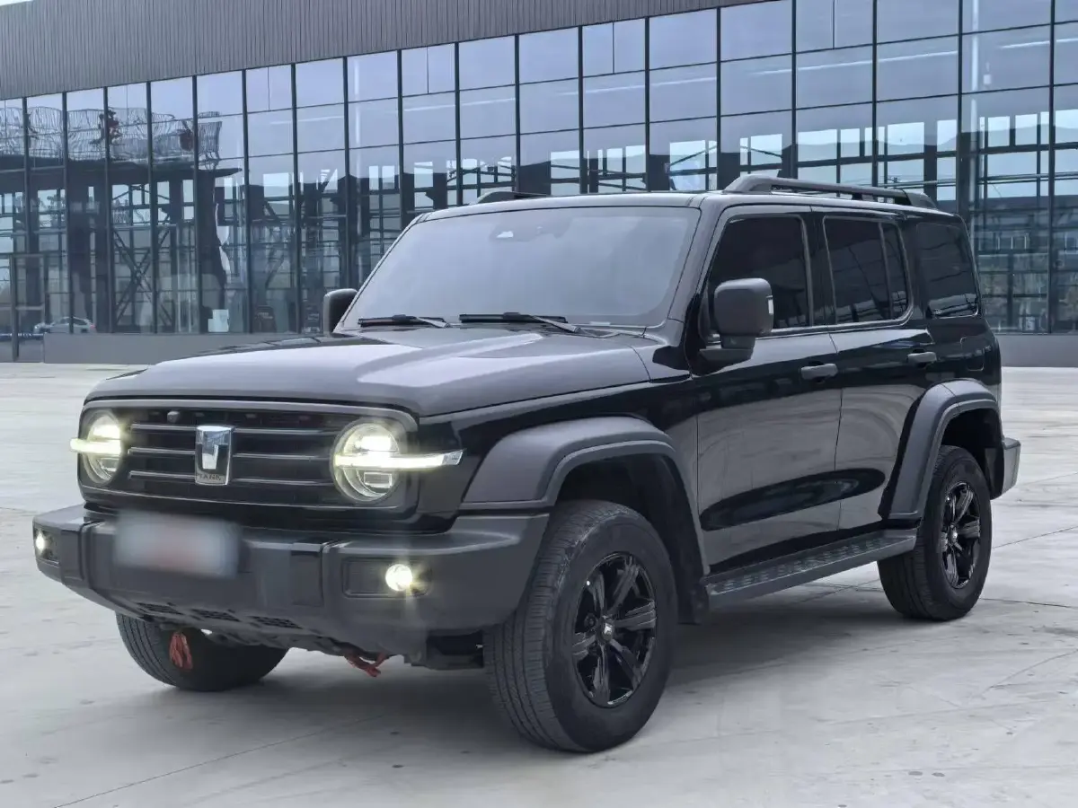 2023 Tank 300 2.0T 227HP L4 8AT