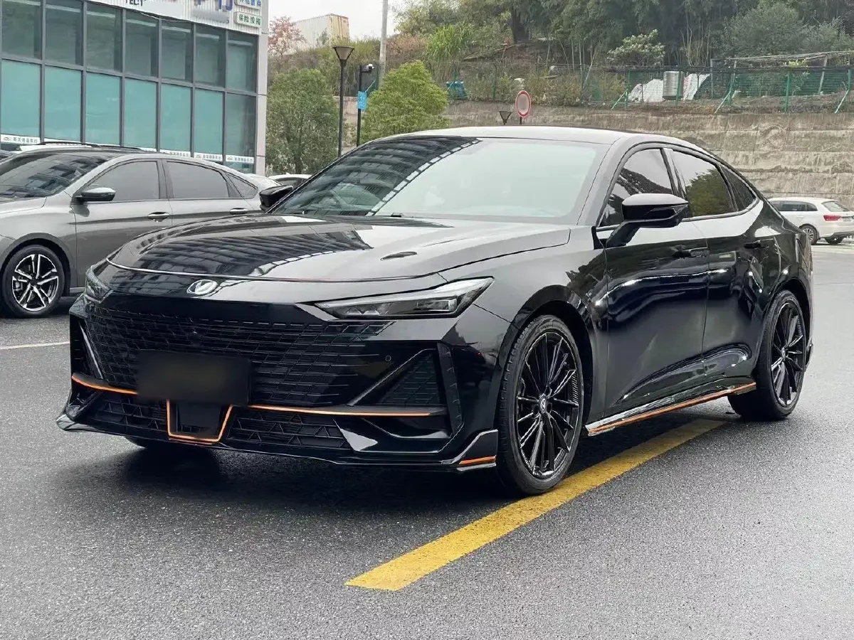 2022 ChangAn UNI-V 1.5T 188HP L4 7DCT