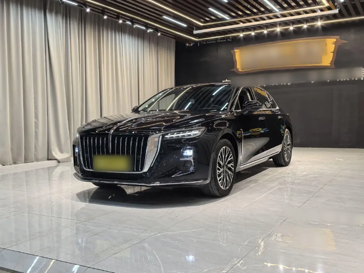 2024 HongQi H5 2.0T 224HP L4 8AT