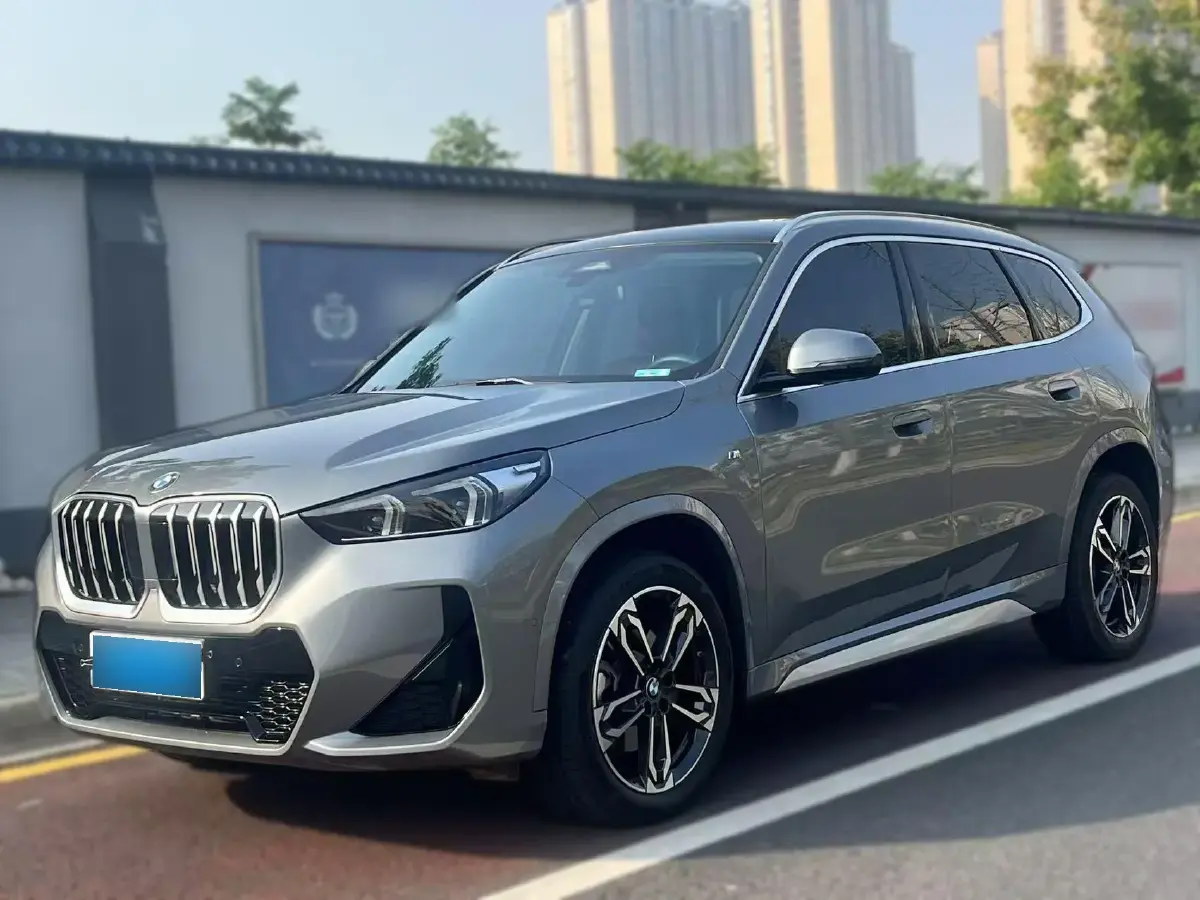 2023 BMW X1 2.0T 204HP L4 7DCT